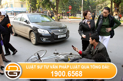 Boi-thuong-khi-va-cham-xe-tren-duong-uu-tien