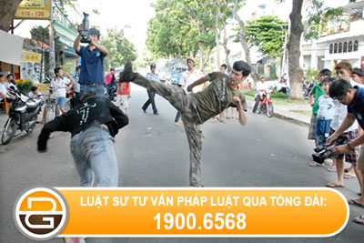 Danh-nhau-bi-phat-nhu-the-nao