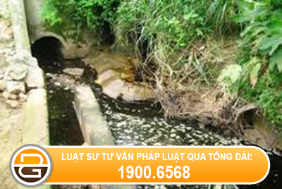 Hanh-vi-de-nuoc-thai-chay-tran-sang-nha-ben-canh