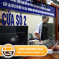 Hoi-ve-phan-hang-giay-phep-lai-xe-va-viec-su-dung