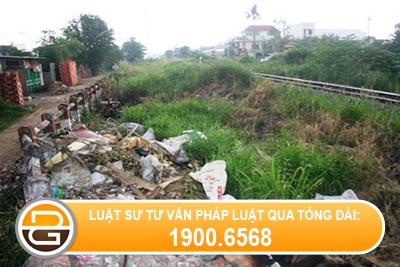 Xu-phat-hanh-vi-xa-rac-thai-phe-lieu-len-duong-sat-2.jpg