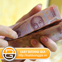 co-duoc-nhan-luong-thay-cho-nguoi-khac-