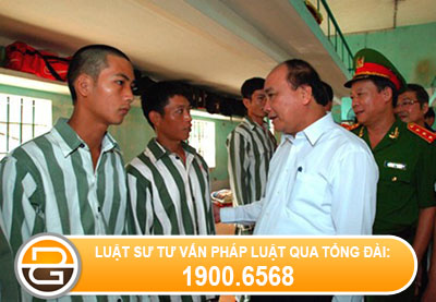 dieu-kien-de-duoc-dac-xa-va-che-do-tham-nuoi-pham-nhan