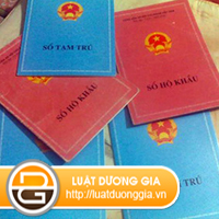 sua-doi-nam-sinh-trong-so-ho-khau