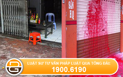 xu-phat-hanh-chinh-doi-voi-hanh-vi-tat-nuoc-son-vao-nguoi